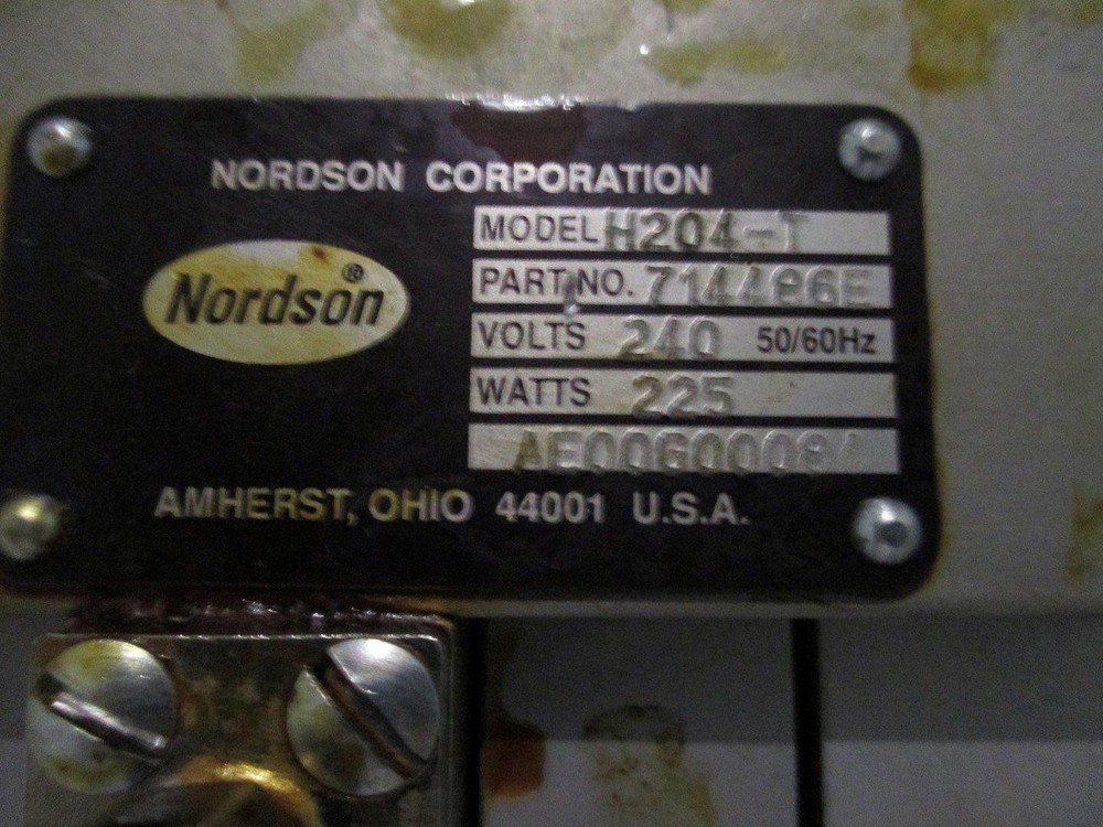 Nordson 714486E Hot Melt Applicator Head