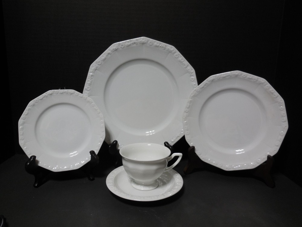 ROSENTHAL MARIA WHITE 5 Piece Place Setting (B11*)