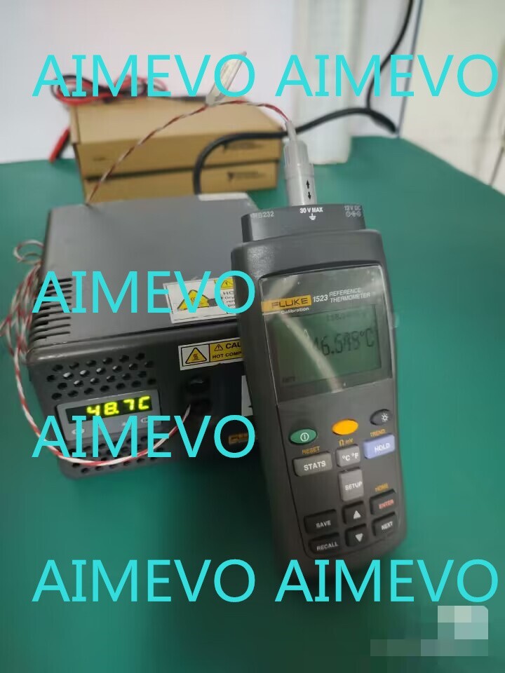 Fluke 9102S Dry-Well Temperature Calibration Unit