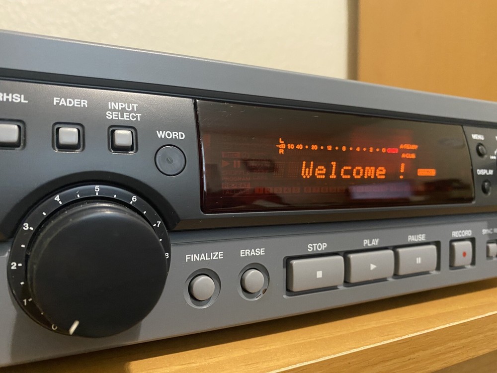 TASCAM CD-RW2000 Professional CD Recorder