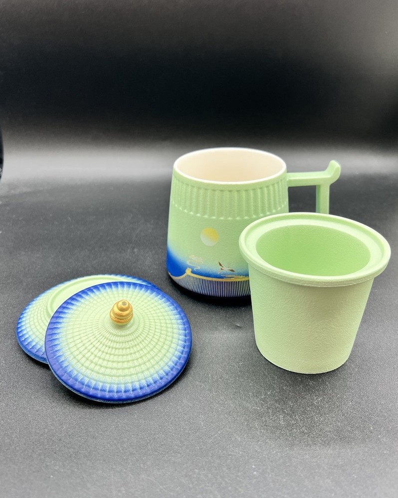 Ceramic Tea Cup With Tea Infuser, Lid, New