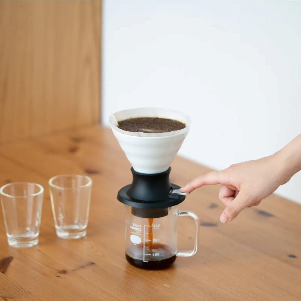 V60 Ceramic Immersion Dripper "Switch", 200Ml White