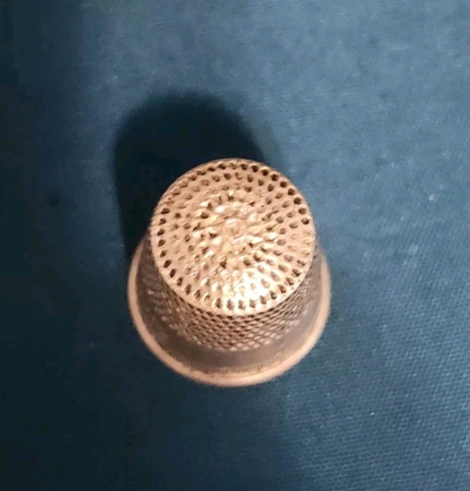 Antique Sterling Silver Thimble Size 8 (No Marker Mark)