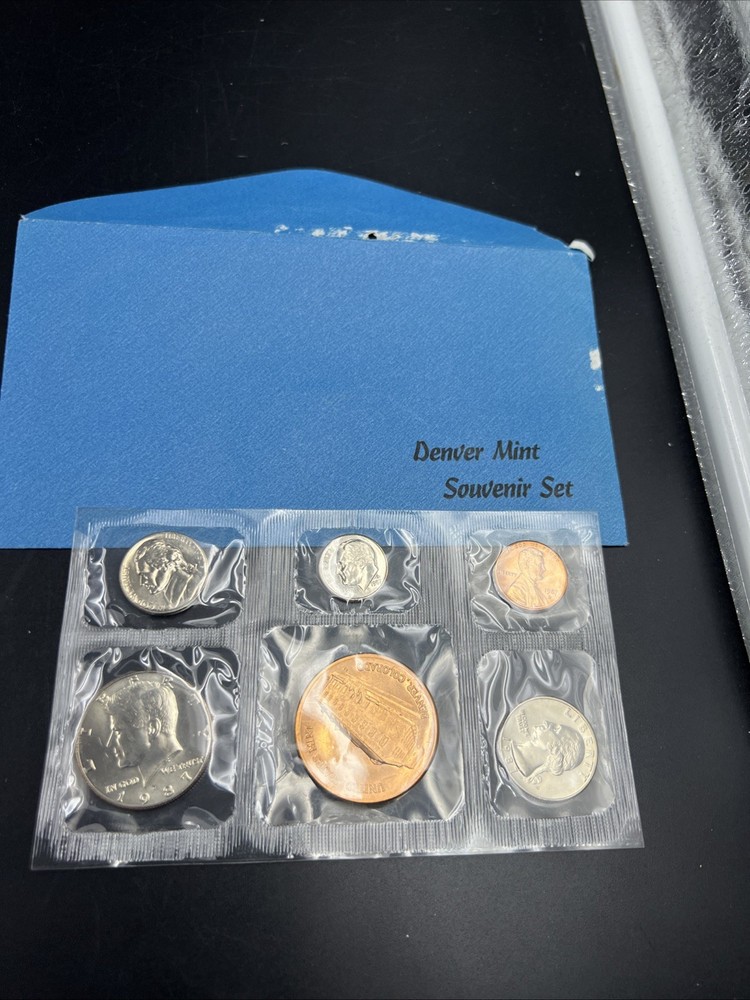 1987 D Uncirculated U.S. Mint Denver Souvenir Set with used envelope #a