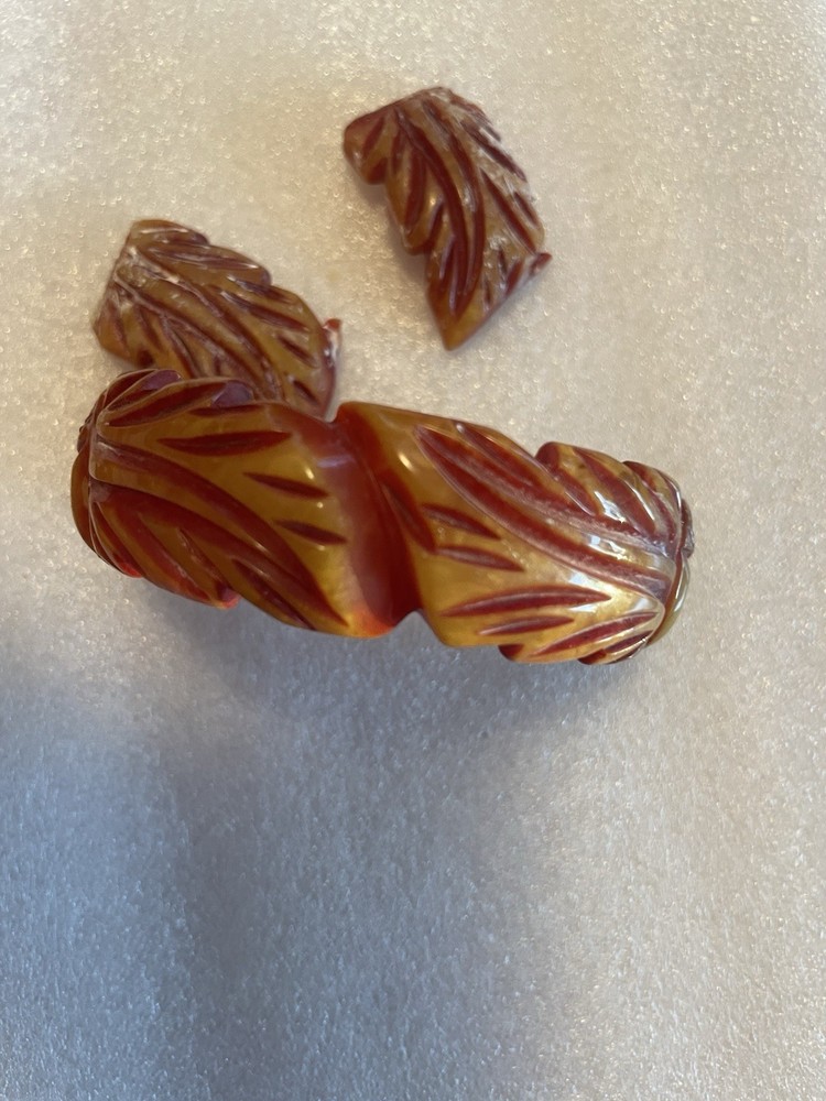 End Of Day bakelite bangle bracelet Broken
