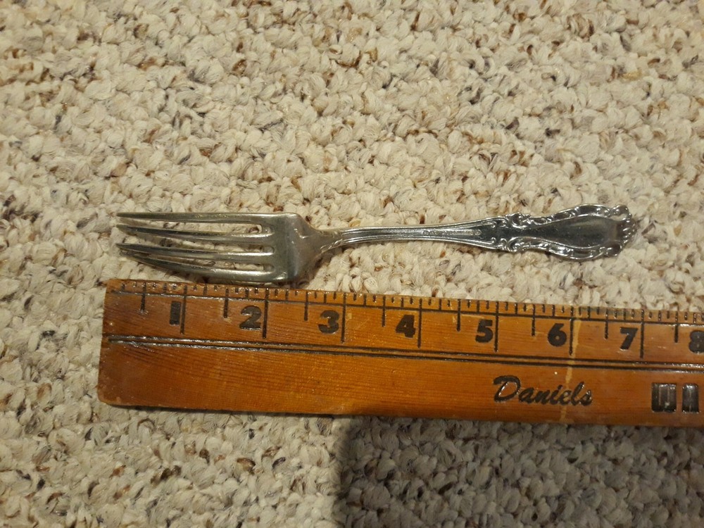 1899 NASSAU Dinner Fork By Holmes & Edwards - Silver plated
