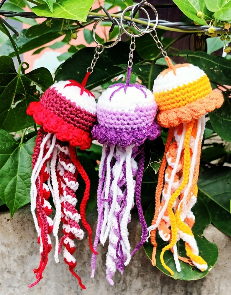 🎊Handmade hanging crochet jellyfish decor🎉🎉
