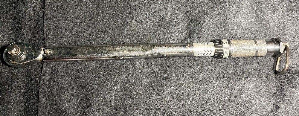 VINTAGE BUFFALO  ADJUSTABLE TORQUE WRENCH  (READ DESCRIPTION)