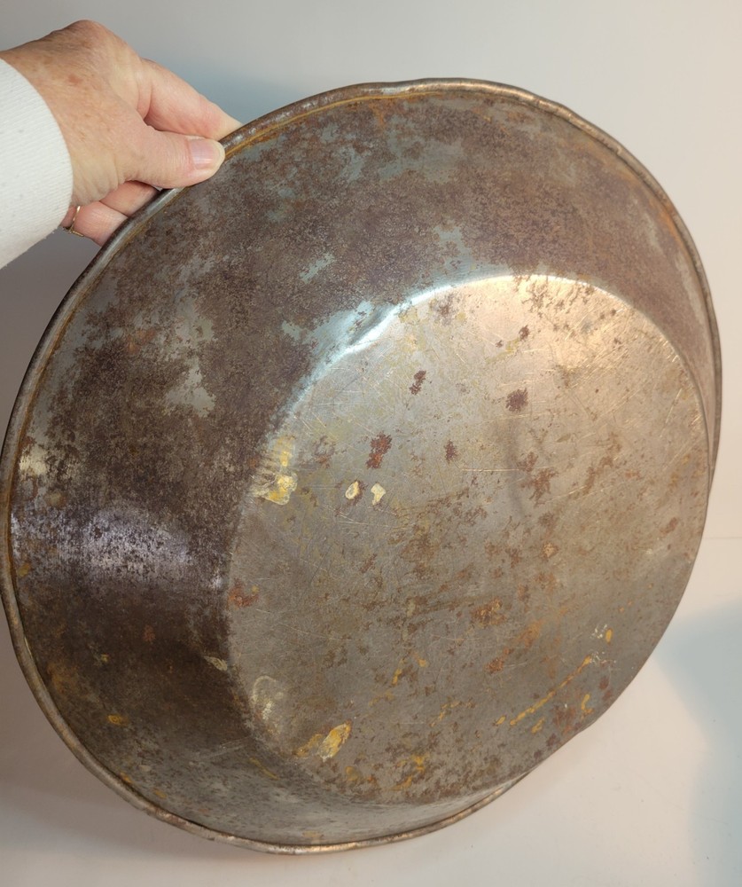 Gold Mining Pan 16" Wide