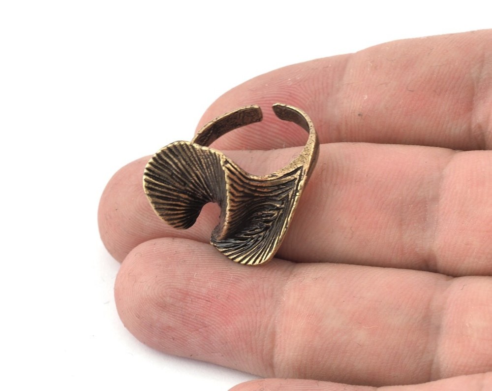 Leaf Ring, Adjustable Antique Bronze Plated Brass 4014