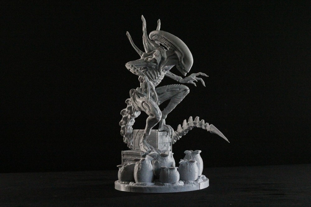 Alien Xenomorph With Eggs Unpainted 3D Print Model Kit