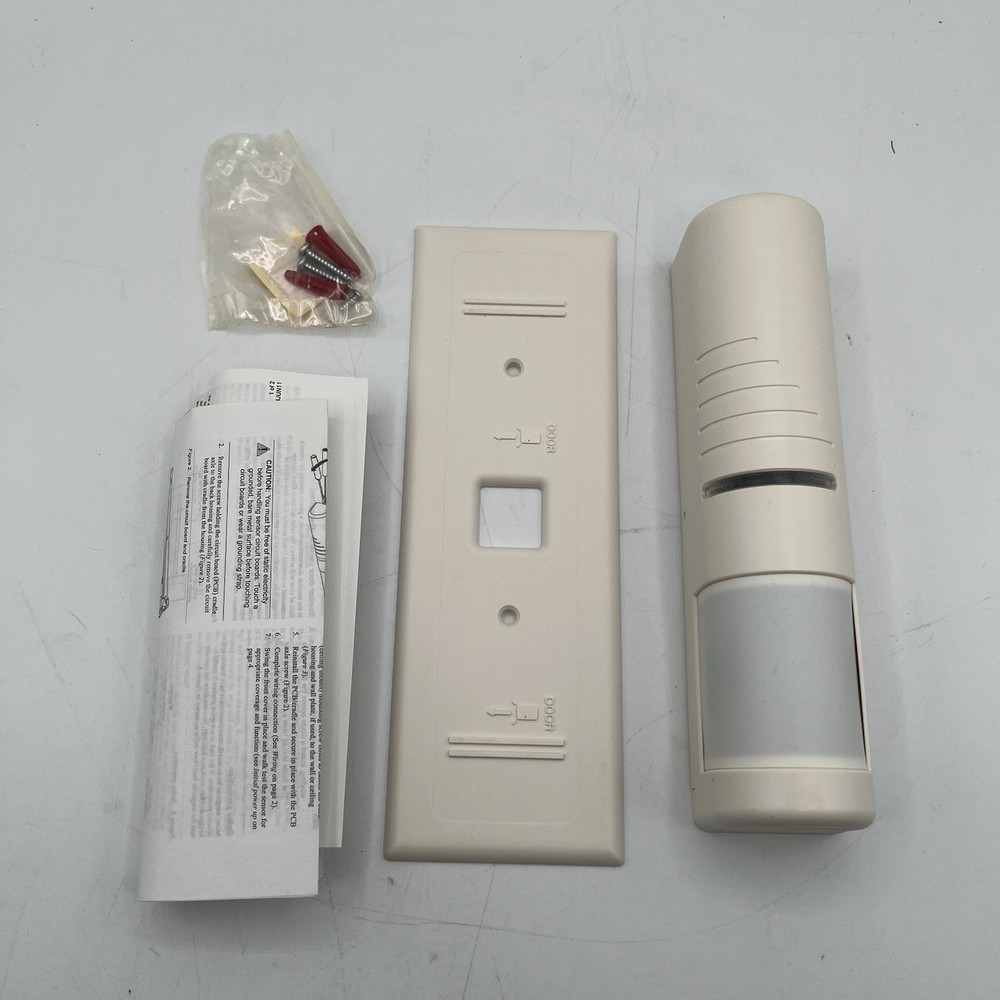 NEW!! Interlogix GE Security Request to Exit Sounder Dual Technology - RCR-REX-W