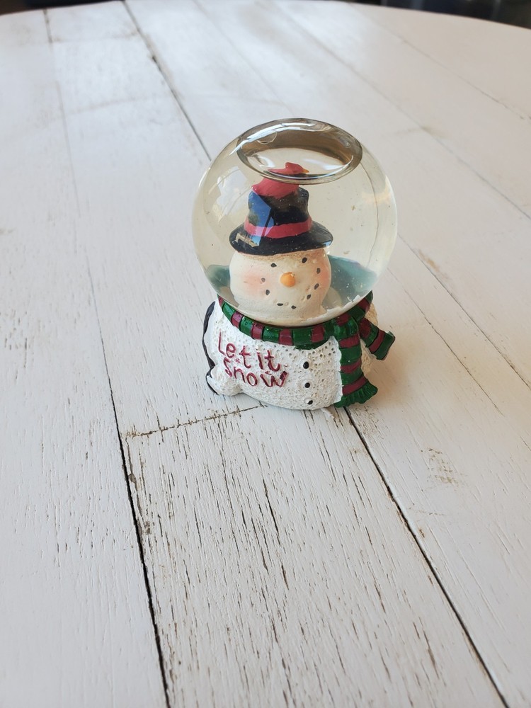 Tiny Little Snowman Snowglobe, great shape, 2" Tall