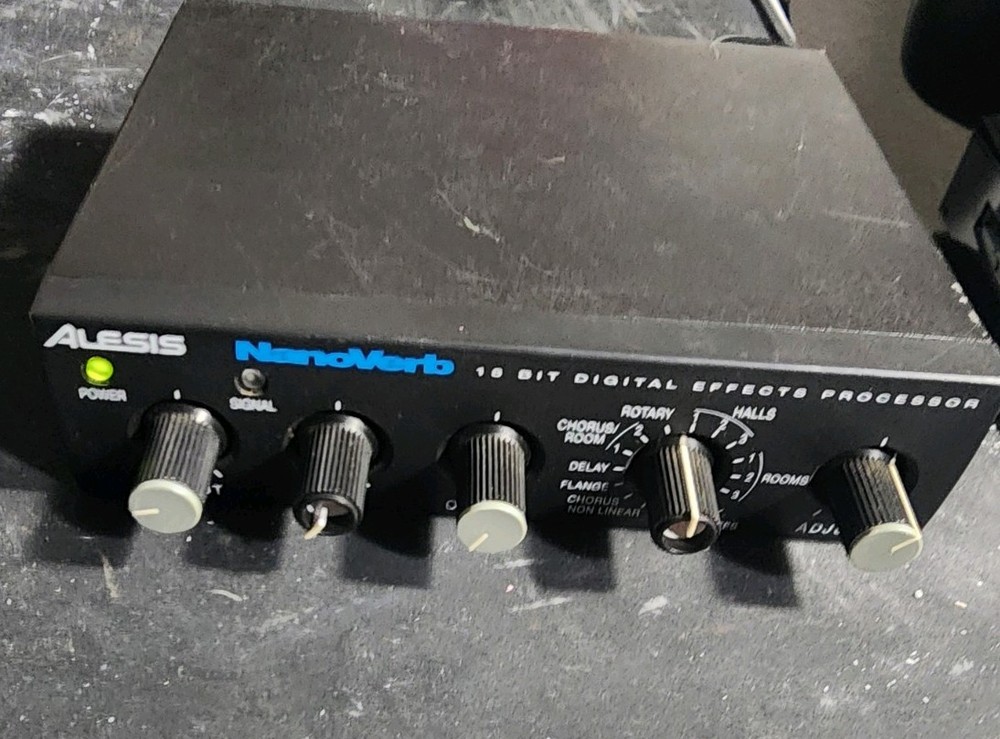 Alesis Nanoverb 18-Bit Digital Effects Processor NO POWER CORD