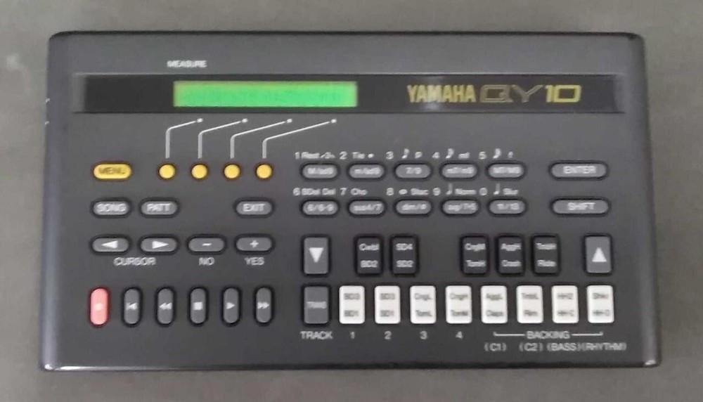 YAMAHA QY10 Mobile Sequencer Rhythm Machine Sampler