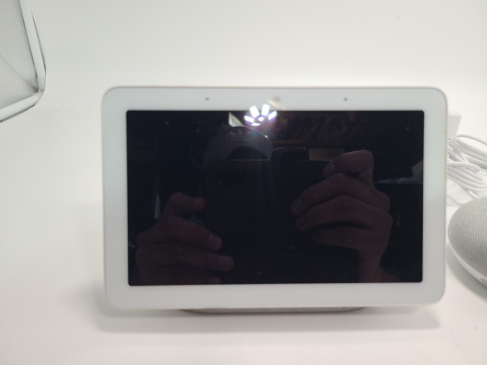 *BUNDLE* Google Hub Nest 1st Gen H1A + H0A Smart Speaker