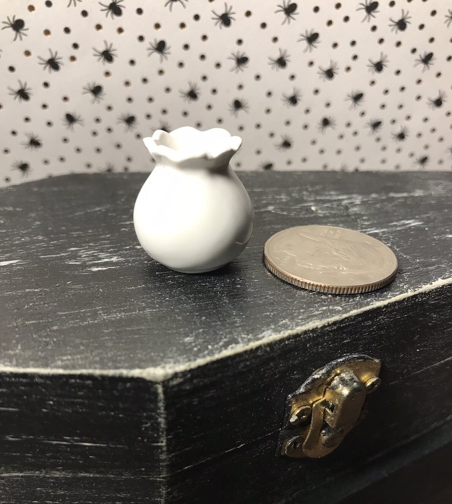 Dollhouse Miniature 1:12 White Vase Ceramic