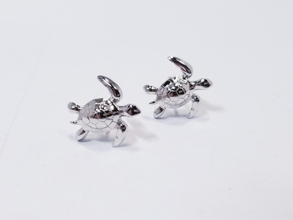 Alamea Sterling Silver Turtle Stud Earrings & Pendant