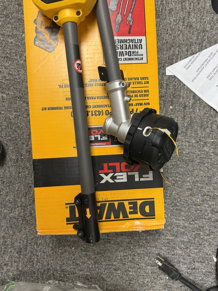 Dewalt String Trimmer 60V New 17in Capable String Trimmer (Tool Only) (Room01)