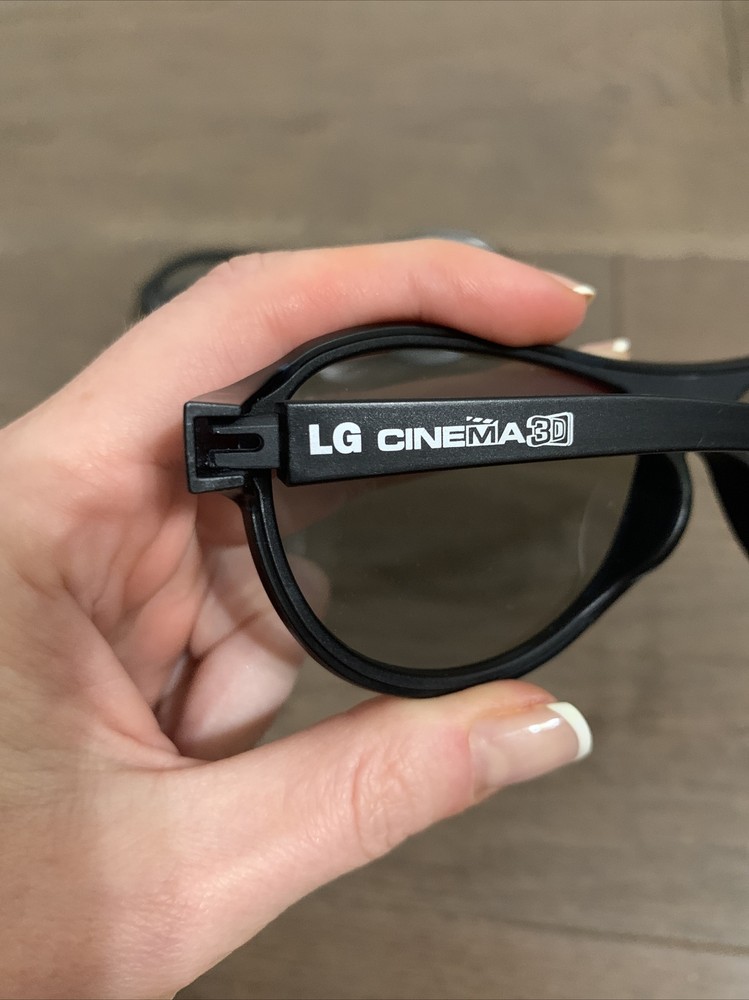 lg cinema 3d glasses lot 2