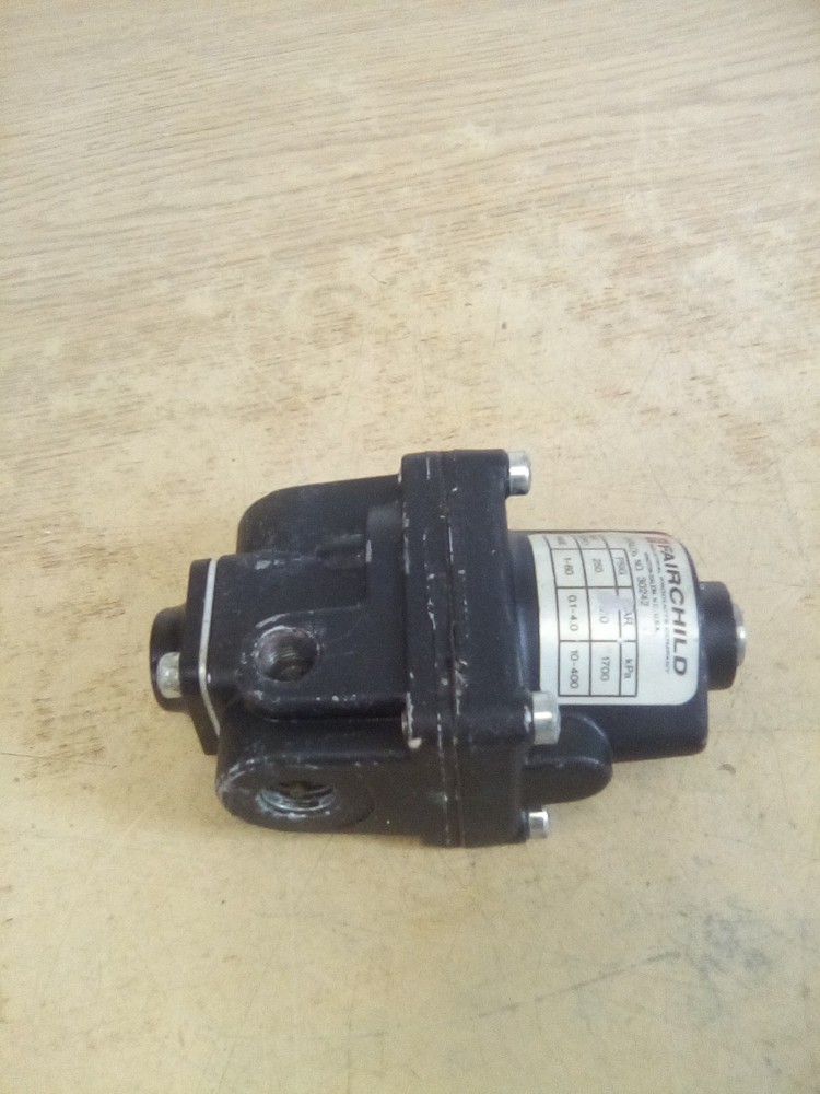 Fairchild 30242 Pressure Regulator "NO KNOB"
