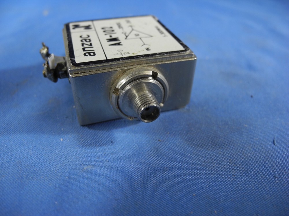 Anzac AM-102 RF Amplifier 5-300 MHz 20VDC (Working Pull)