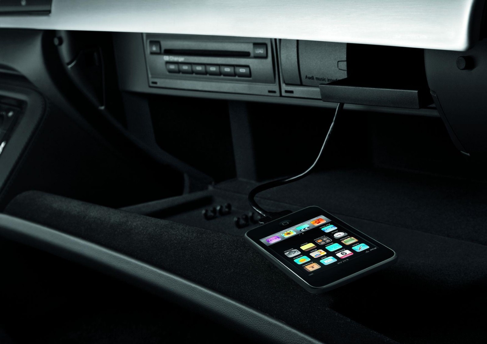 Genuine Audi/VW AMI iPod® /iPhone® Cable MDI 30-PIN Adapter Charger 4F0051510K