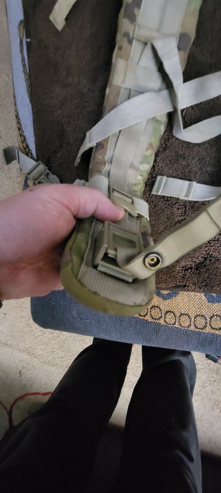 USGI MOLLE II Large Rucksack Multicam/OCP+Shoulder Straps W/O Quick Release