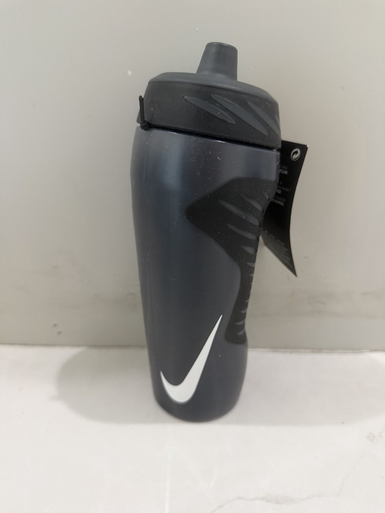 Nike Hyper Fuel Squeeze Water Bottle Black Plastic New 18 Oz
