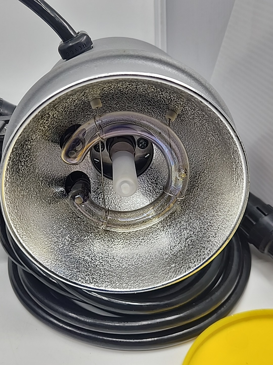 Dynalite 2040 Studio Flash Heads Lot of 2 with Cables Etc. Fan Cooled Tested