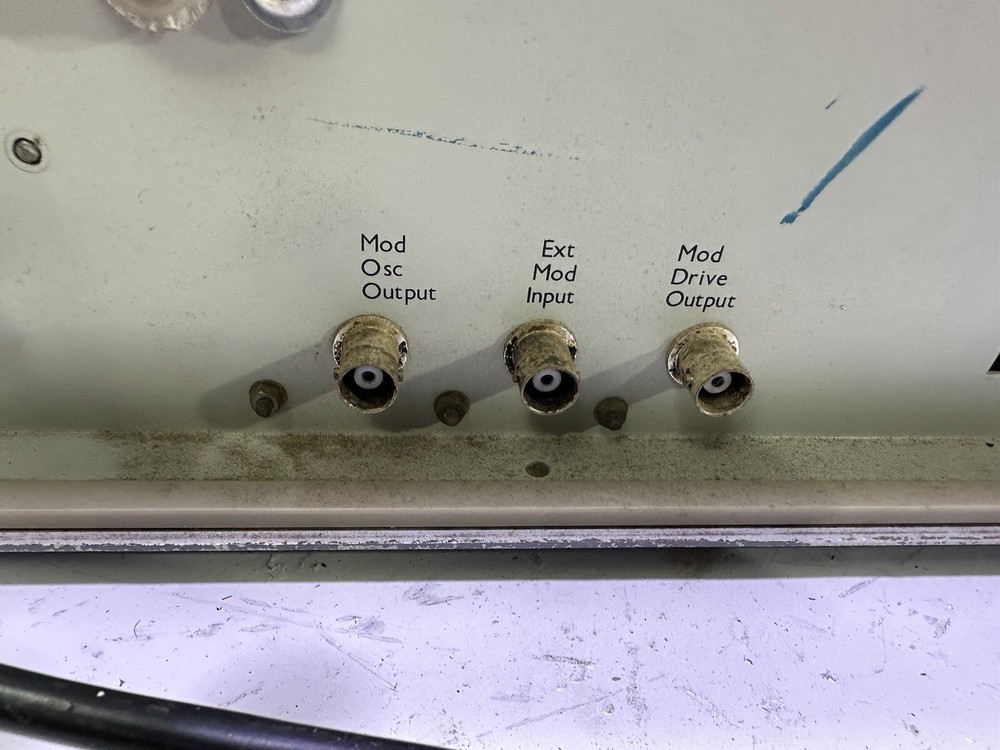 Vintage MI TF2012 UHF FM Signal Generator