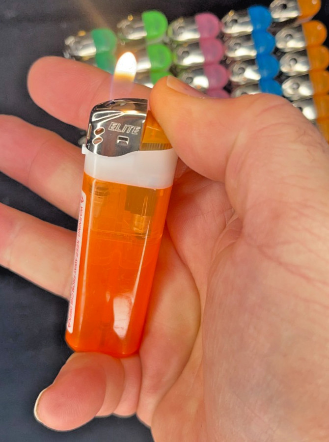 Electronic Disposable Lighters Adjustable Flame 50 Display Cigarette/Cigar/Pipe