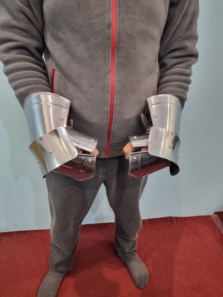 Pair of medieval gloves premium Quality