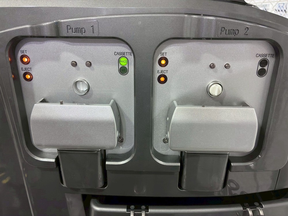 NIDEK Cataract surgery device CV-30000