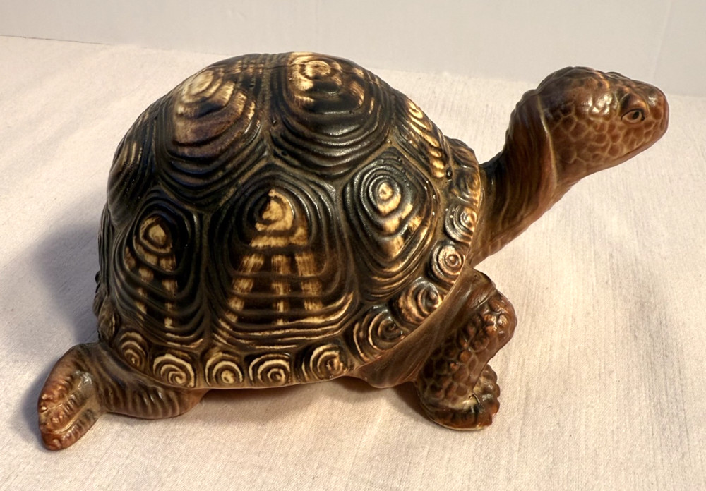 Turtle 6" Long Figurine/Statue Excellent Condition. Almost Life-Like Shell