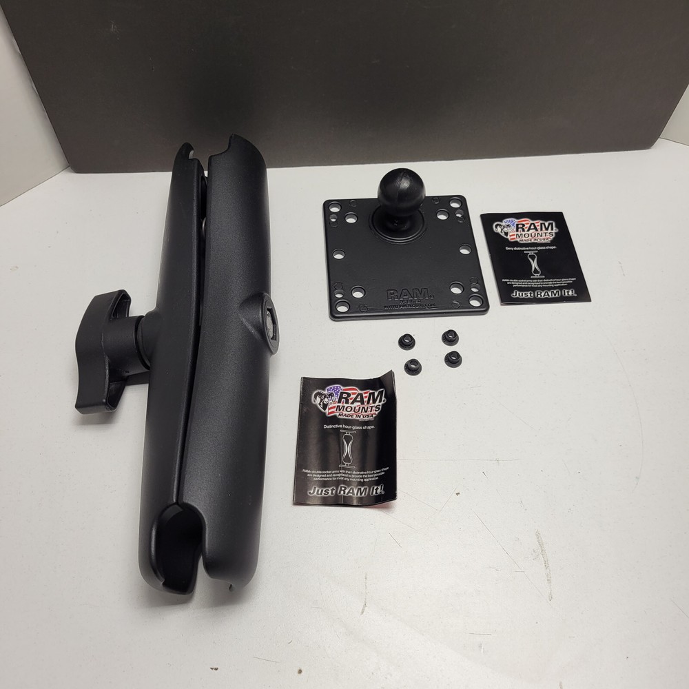 RAM-D-201U-E Socket Long Arm + Ram 246U C sized Plate