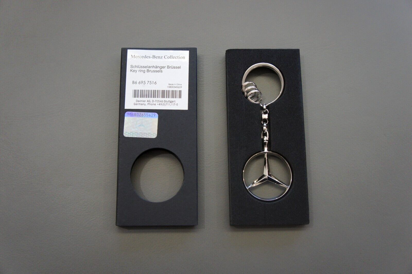 New Genuine OEM Mercedes-Benz Brussels Silver Stainless Steel Keychain B66957516