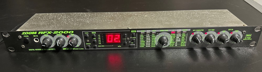 Zoom RFX-2000