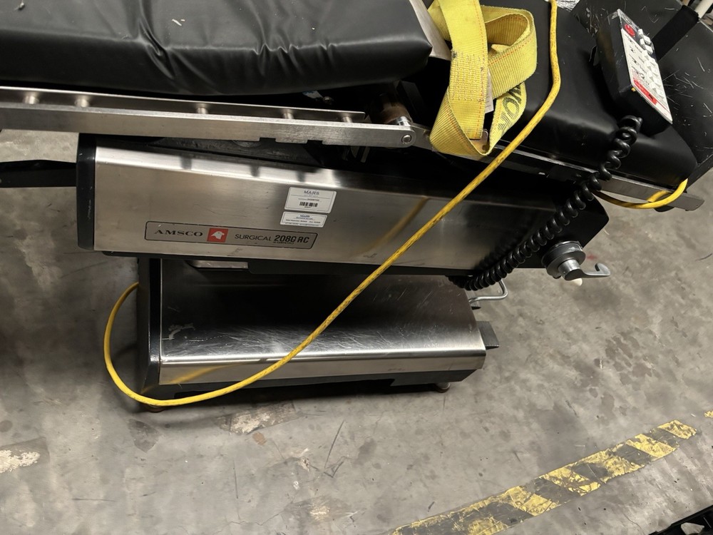 Amsco 2080RC Surgery Table With Handpiece