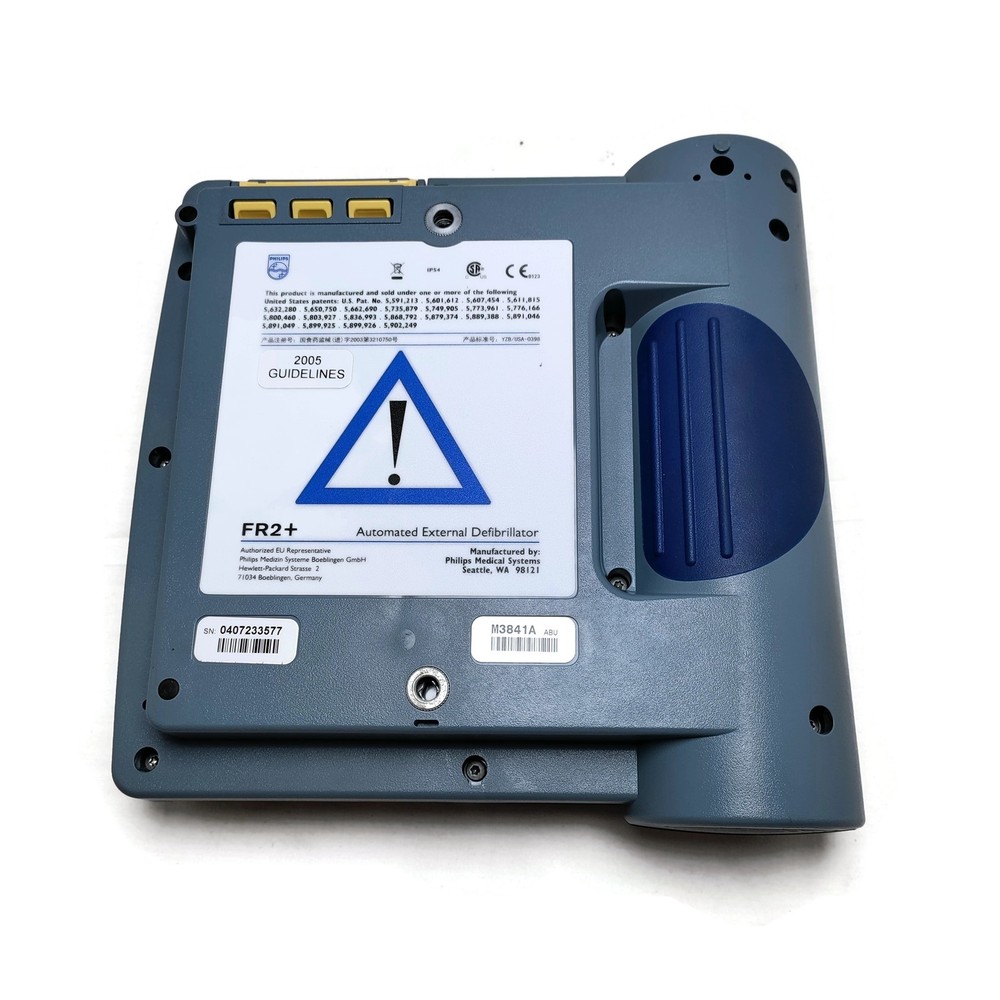 Laerdal Philips FR2+ PN: M3841A without Battery.
