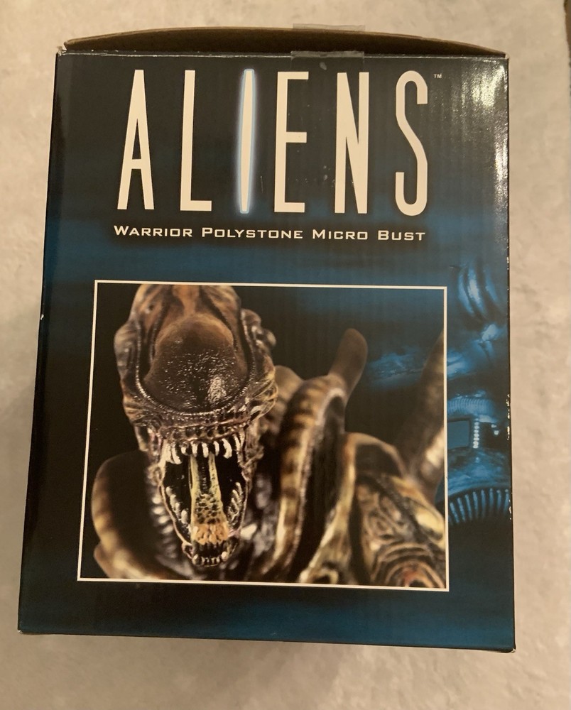 Aliens Figure - Warrior Polystone Micro Bust - Collectors Item