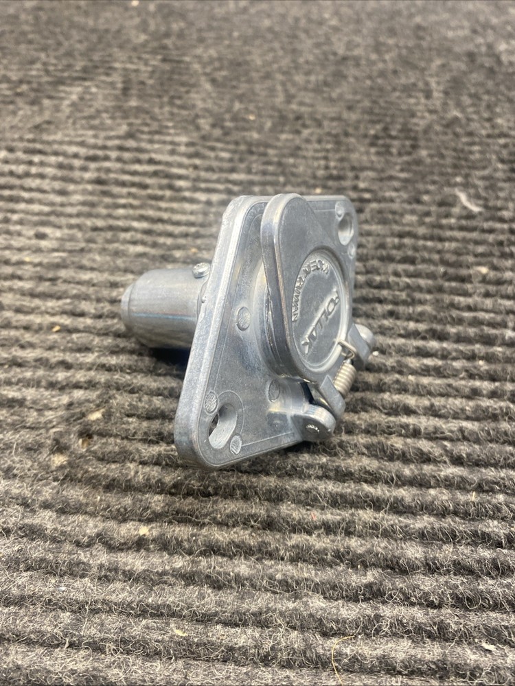 POLLAK 11-404EP 4-Way Connector Socket