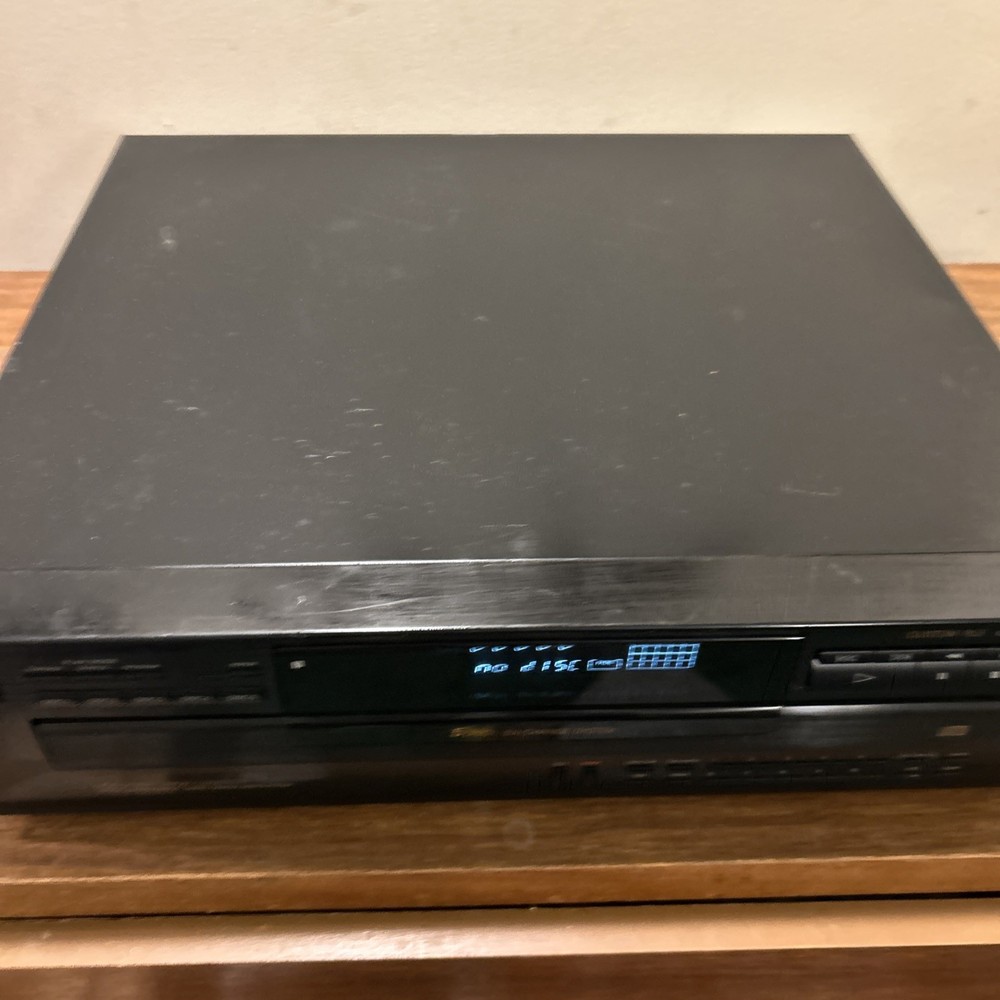 Sony Compact Disc Player CDP-C445