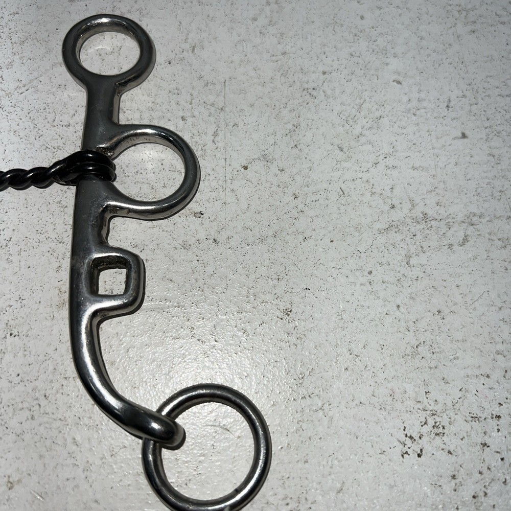 New Twisted Mouth Medium Shank Bit LLL-26