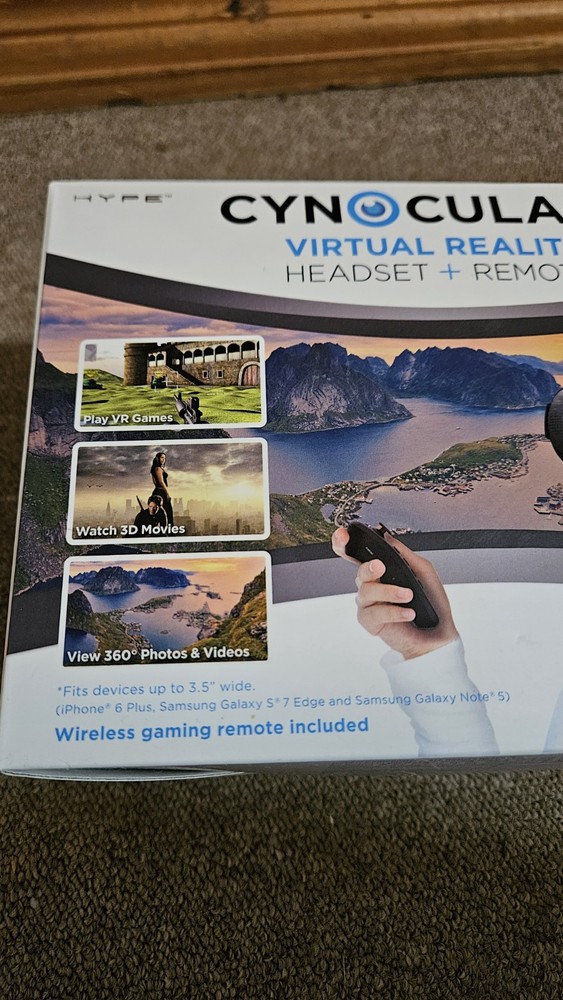 New Hype Cynoculars Virtual Reality Headset and Remote for iPhone and Android