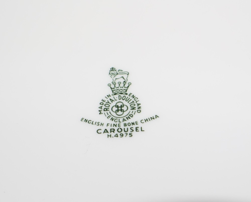 Royal Doulton Carousel 5-Piece Place Setting – H4975 | Multiple Sets Available