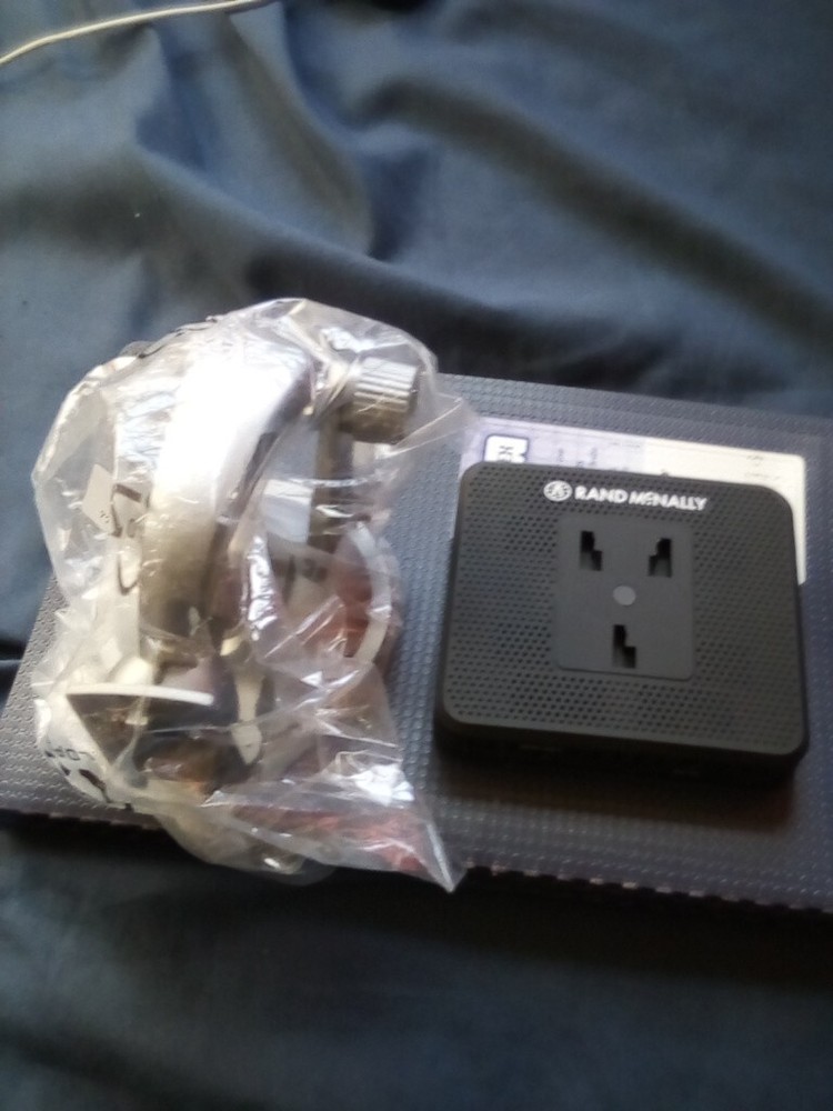 Rand McNally original Tab7/8  magnetic mount and windshield suction cup