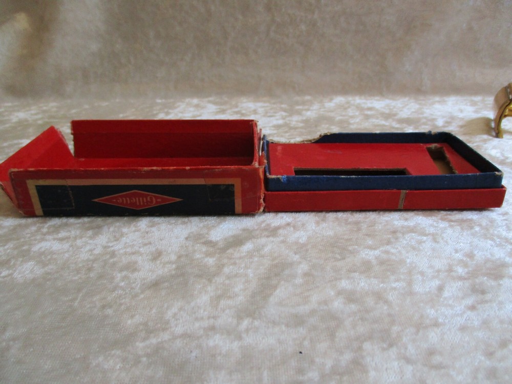 Vintage Gillette Gold Ball Tip Tech Razor in the Box