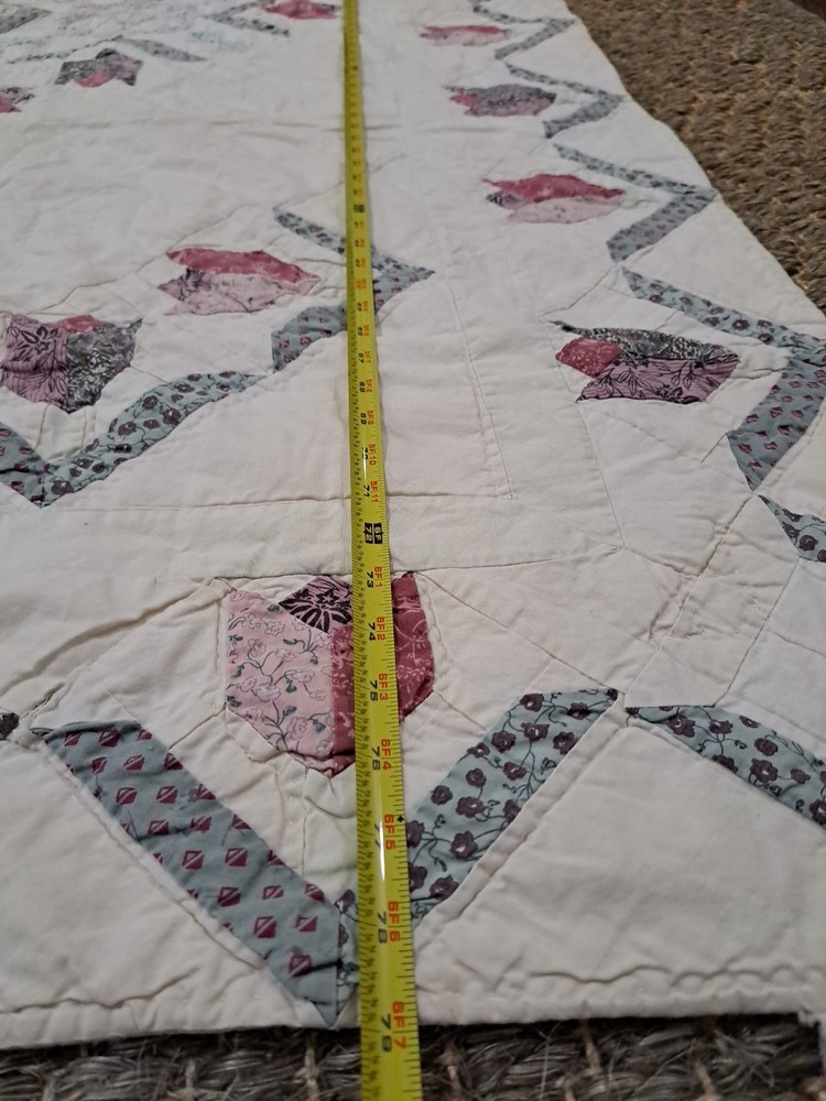 Vintage Geometric Tulip Pattern Cotton Quilt Unknown Maker