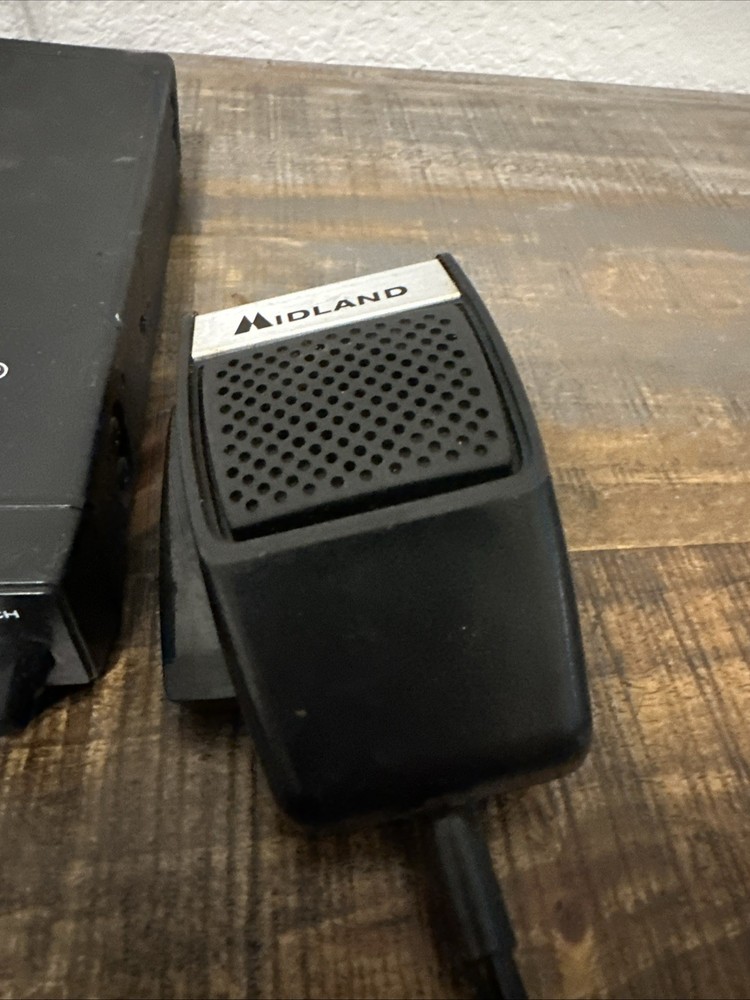 Vintage Midland CB Transceiver Model 77-106 - Tested !
